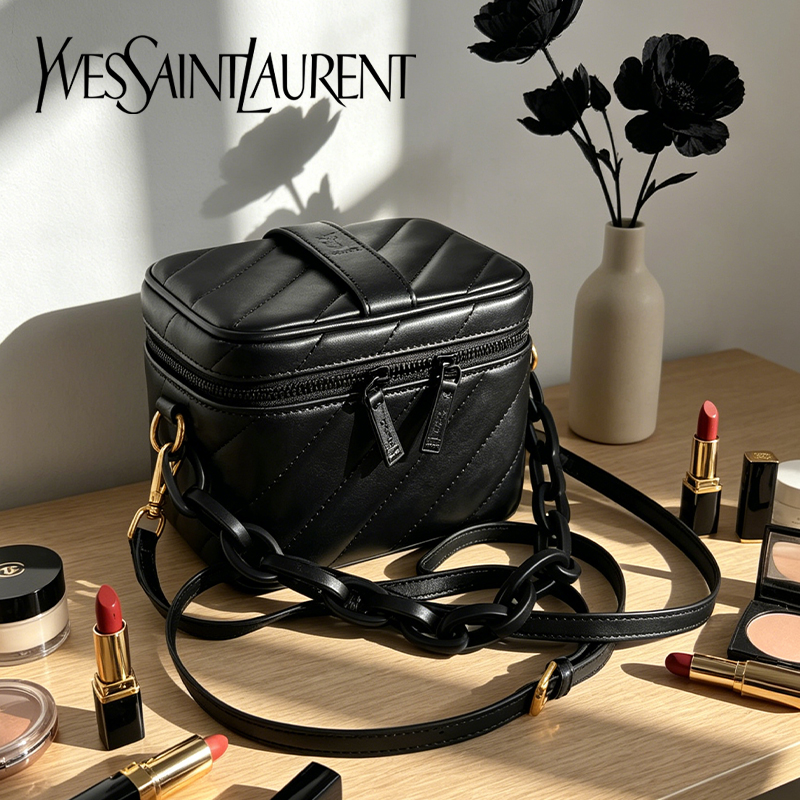 Yves Saint Laurent’s Bag Black - огляд і ціна Ysl Beauty Makeup Bag