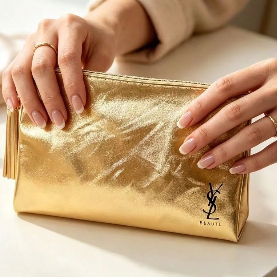 YSL Beaute Metallic Gold Zippe - огляд і ціна Ysl Beauty Makeup Bag